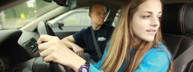 PROFESSIONAL, STATE LICENSED (MALE & FEMALE) DRIVING INSTRUCTORS AVAILABLE